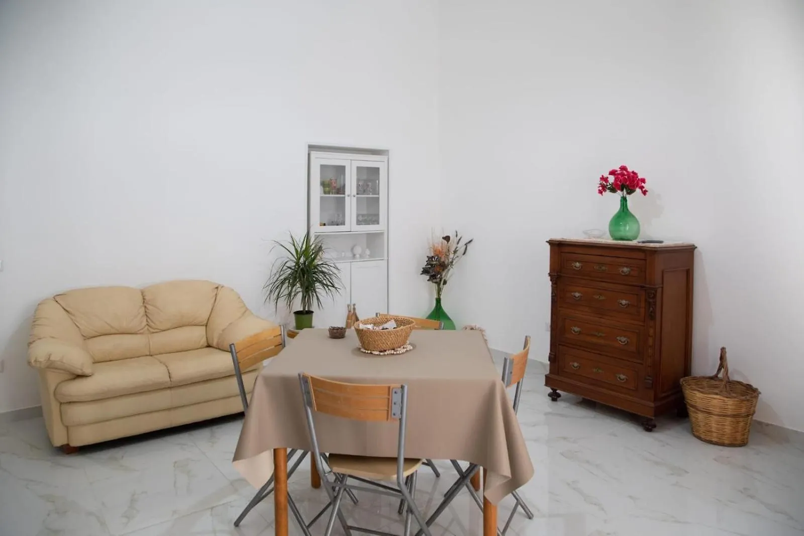 Jona'S Home Syracuse Italy